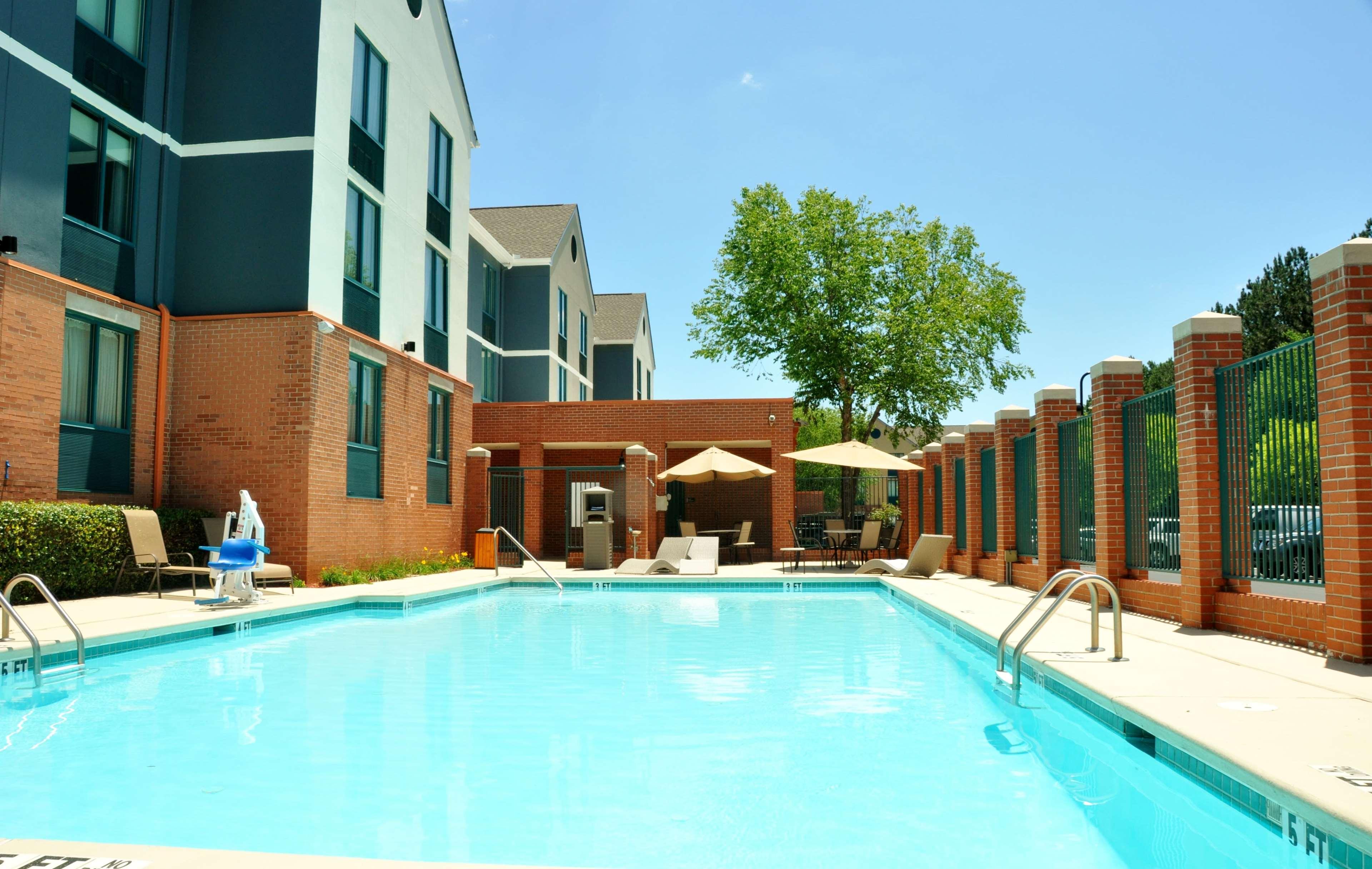 Western Roswell/alpharetta Hotel 3*