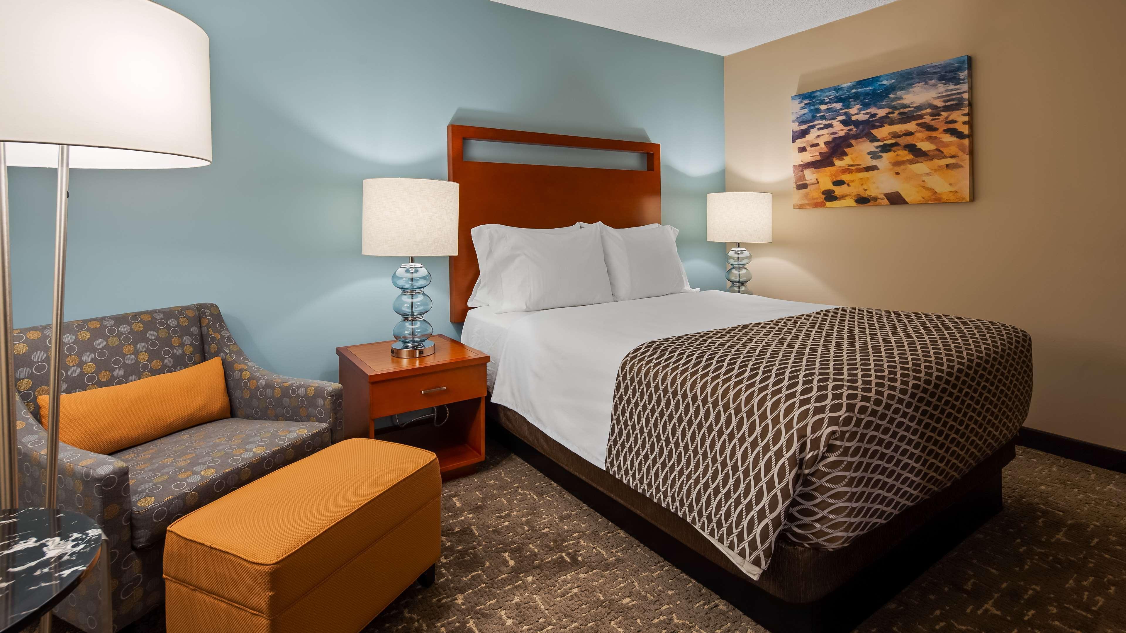 Western Roswell/alpharetta Hotel Roswell